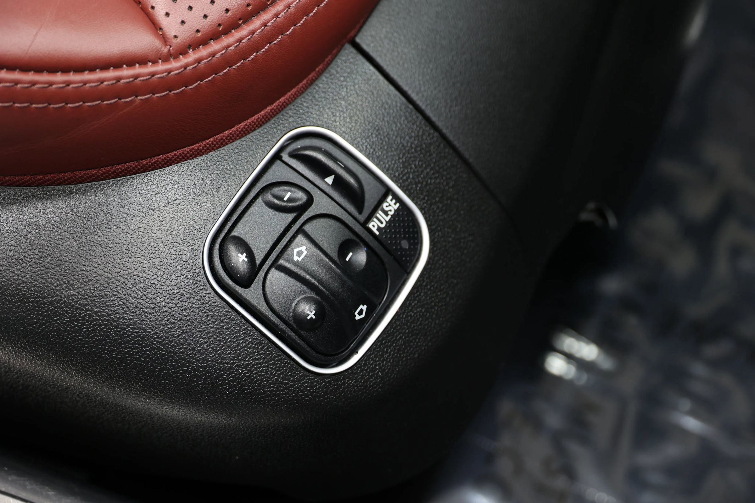 Used 2012 Mercedes-Benz SL 63 AMG image 66