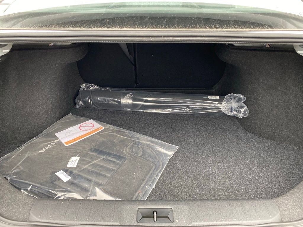 New 2025 Nissan Sentra SR w/ SR Premium Package image 35