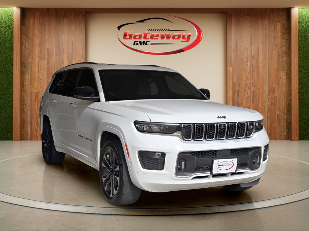Used 2021 Jeep Grand Cherokee L Overland w/ Advanced Protech Group III AWD/4WD image 3