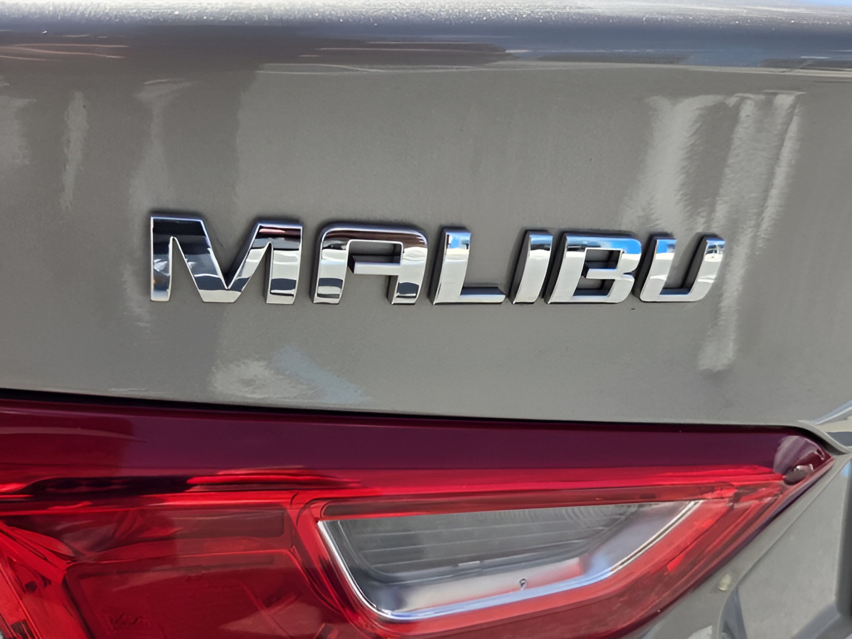 Used 2024 Chevrolet Malibu LT FWD image 32