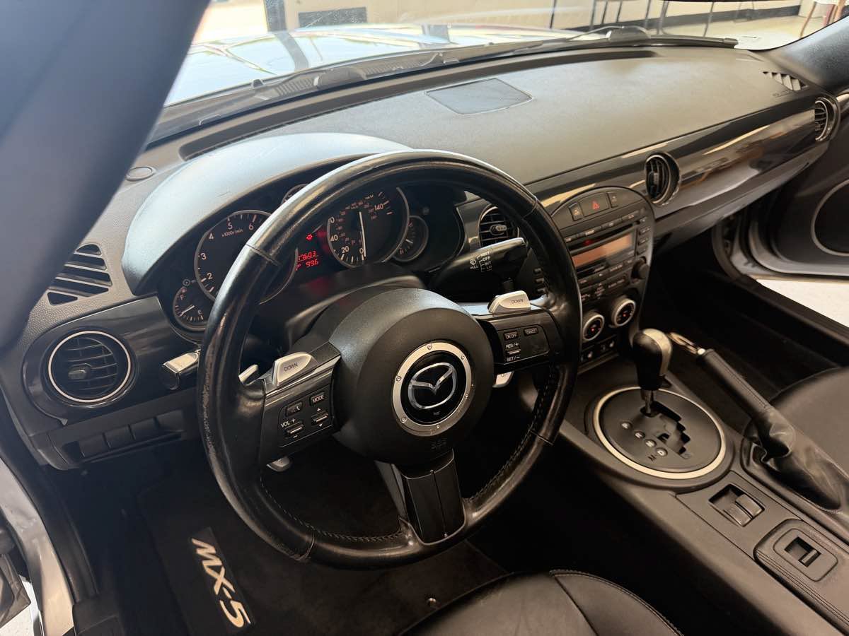 Used 2015 MAZDA MX-5 Miata Grand Touring w/ Premium Package RWD image 17