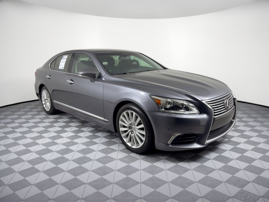 Used 2013 Lexus LS 460 w/ Comfort Pkg RWD image 7