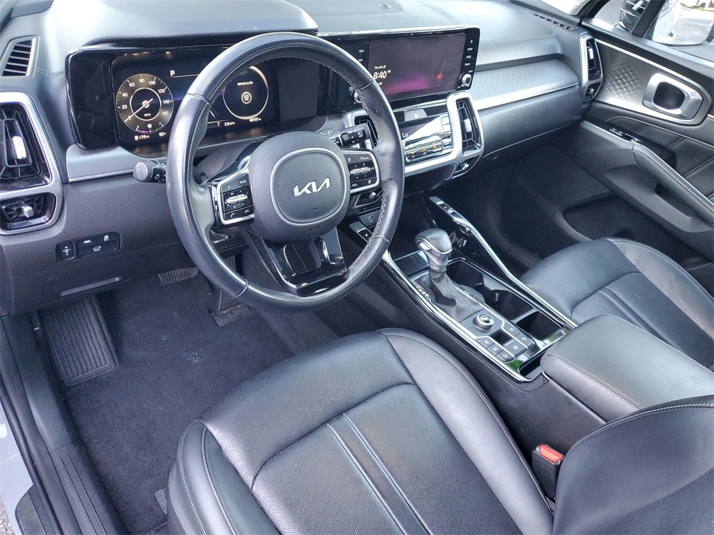 Certified 2023 Kia Sorento SX image 15