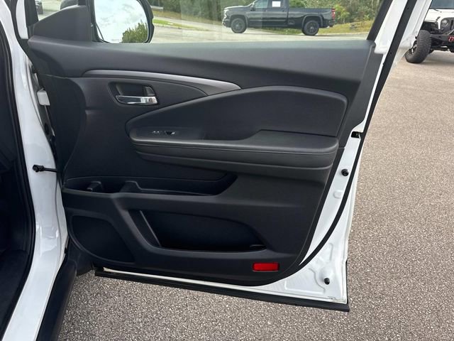 Used 2021 Honda Pilot Black Edition image 25