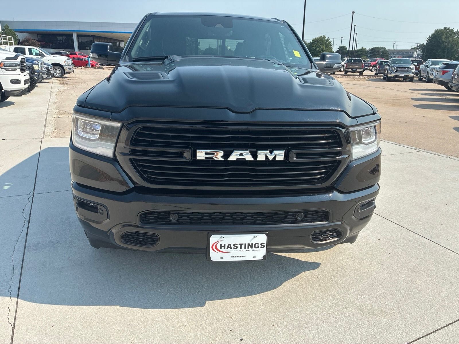 Used 2023 RAM 1500 Laramie AWD/4WD image 9