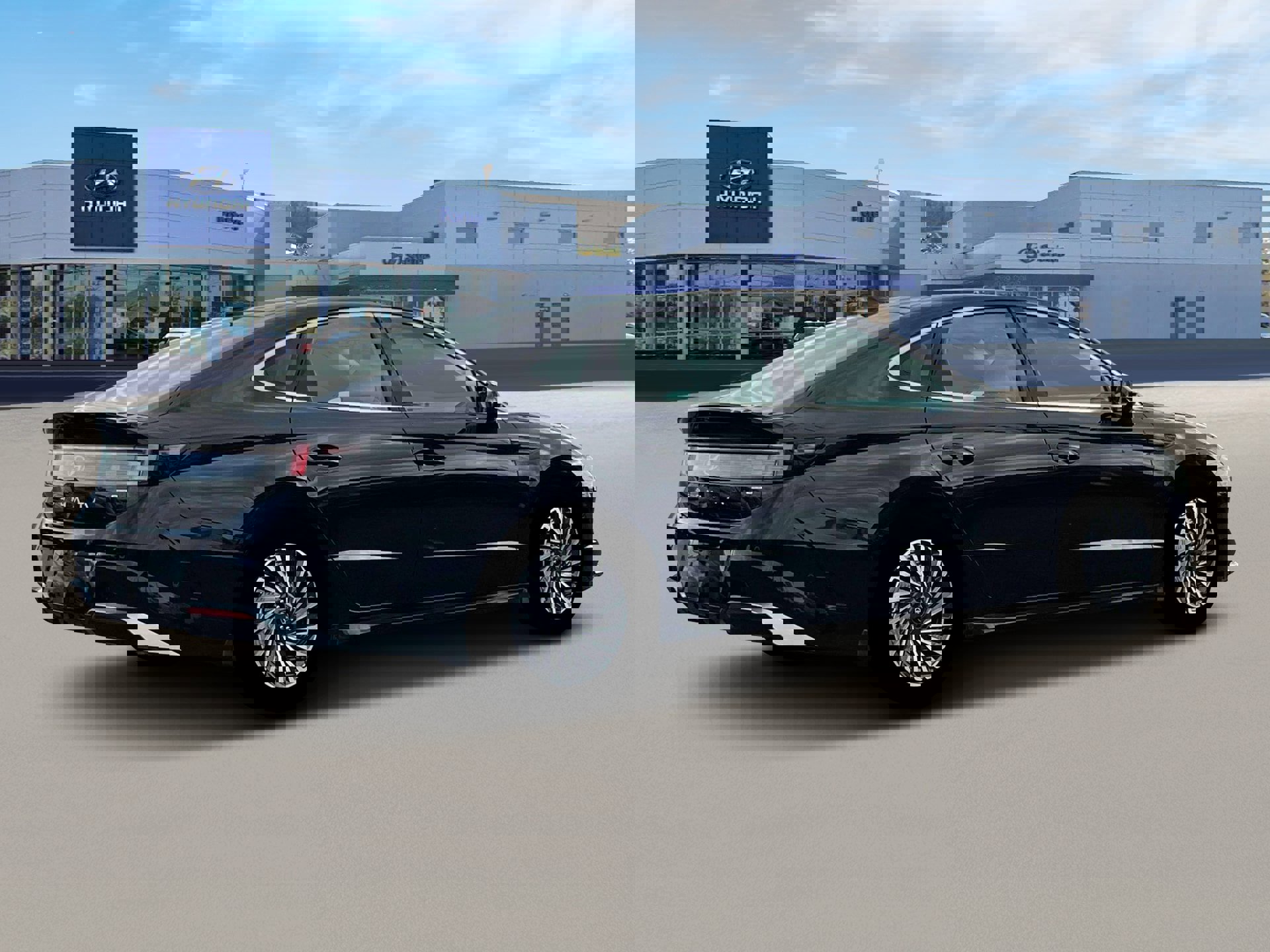 New 2025 Hyundai Sonata Limited image 8