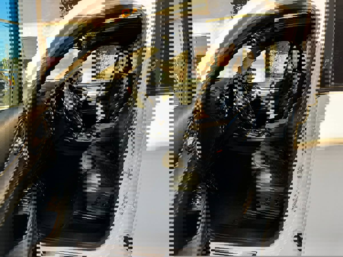 Used 2019 Alfa Romeo Stelvio Ti Sport w/ Quick Order Package 22S Sport image 11