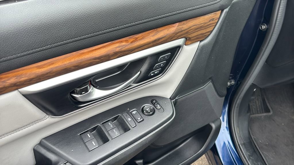 Used 2019 Honda CR-V Touring image 14