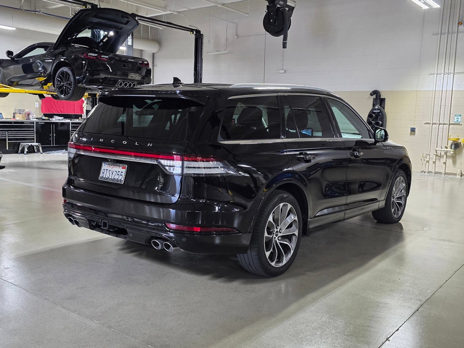Used 2020 Lincoln Aviator Grand Touring w/ Elements Package Plus AWD/4WD image 7