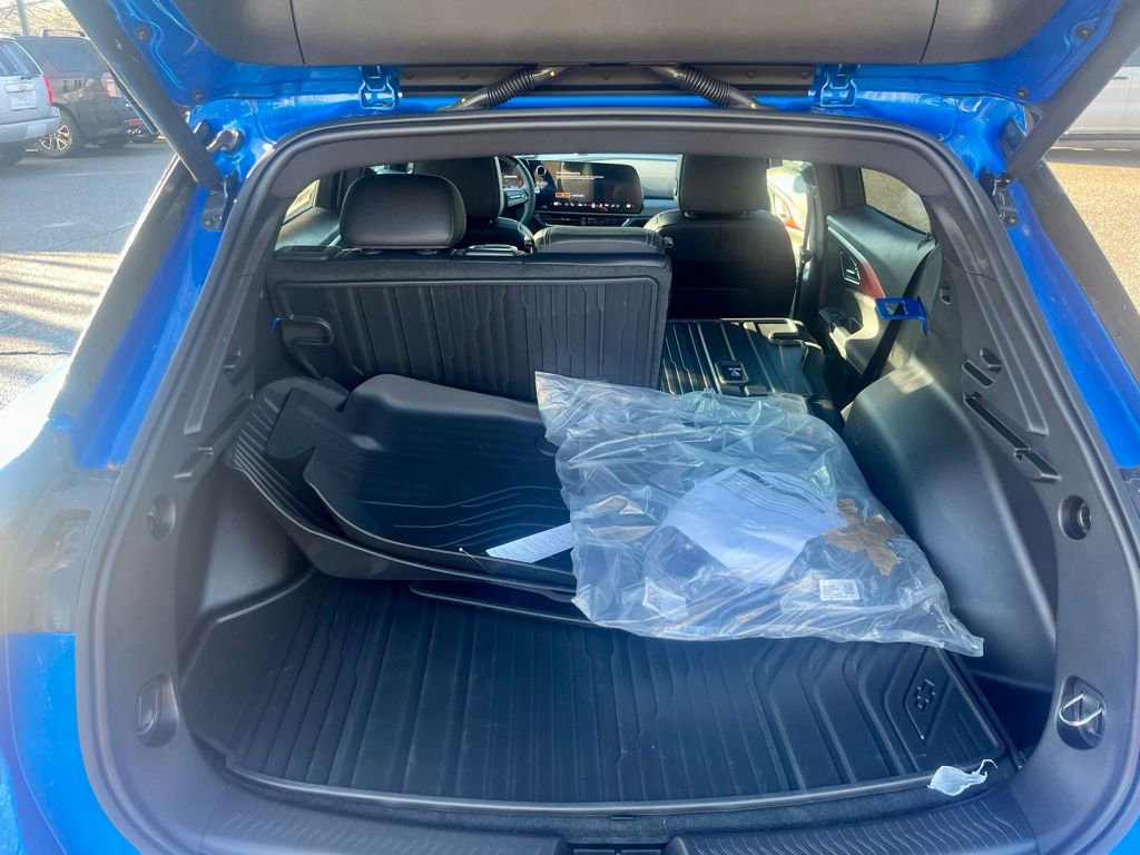 New 2025 Chevrolet Equinox EV RS w/ Active Safety Package 3 AWD/4WD image 5