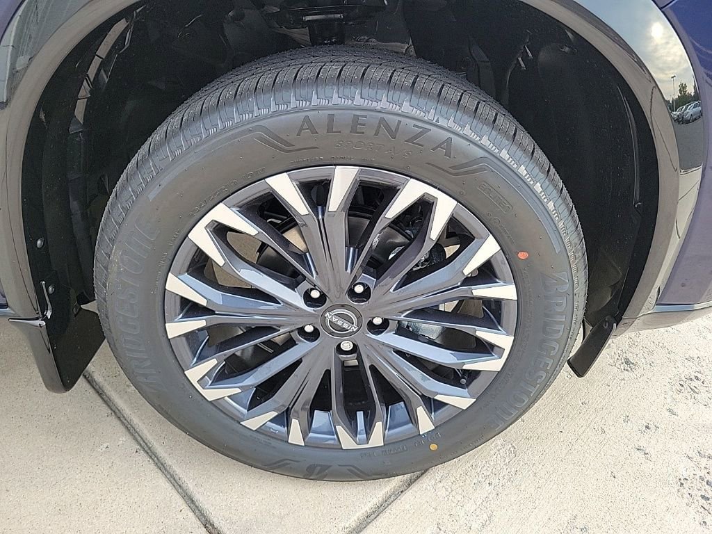 New 2026 Nissan Rogue Platinum image 9