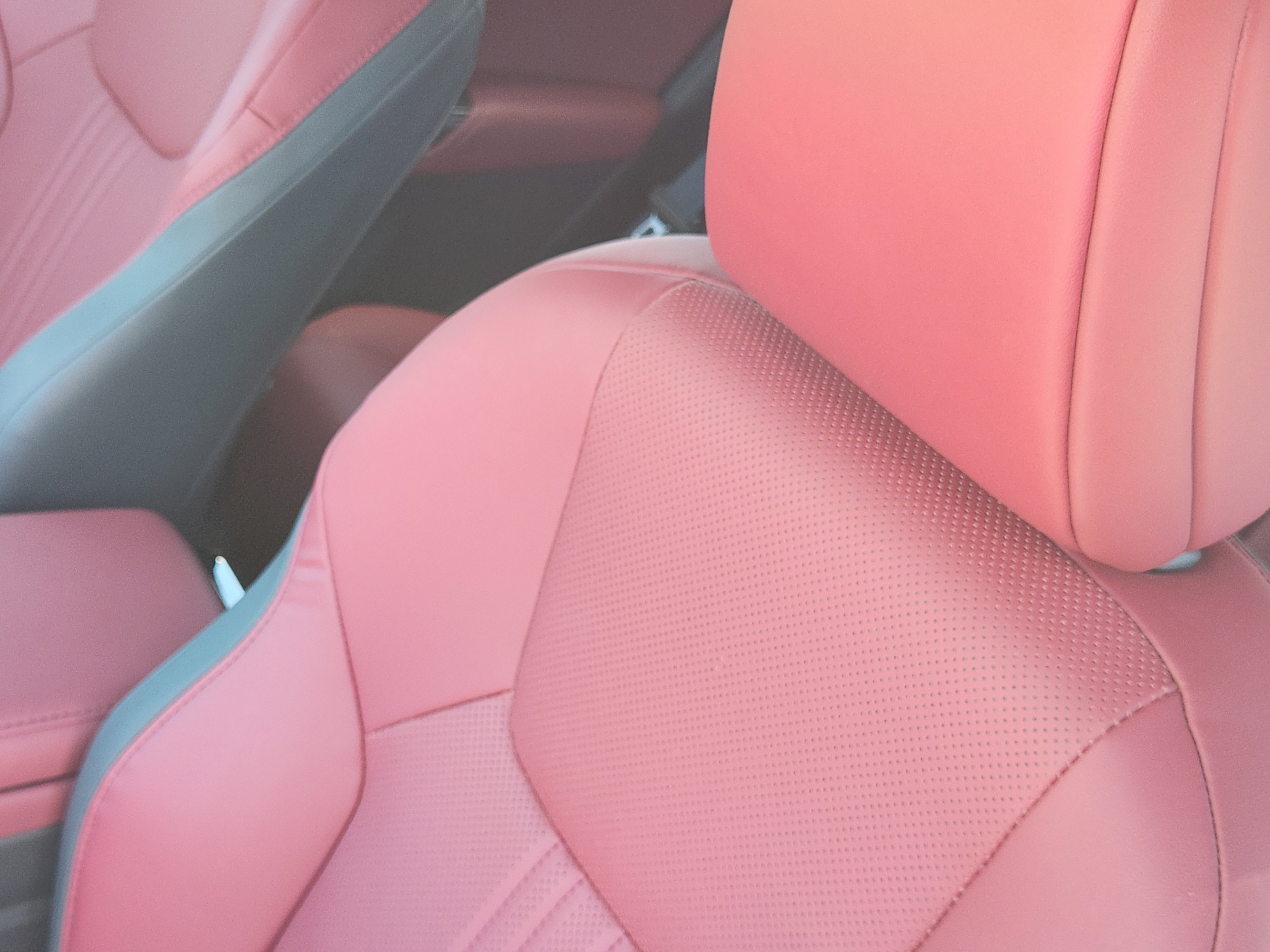Used 2025 Lexus NX 250 FWD w/ Accessory Package (2T) image 8