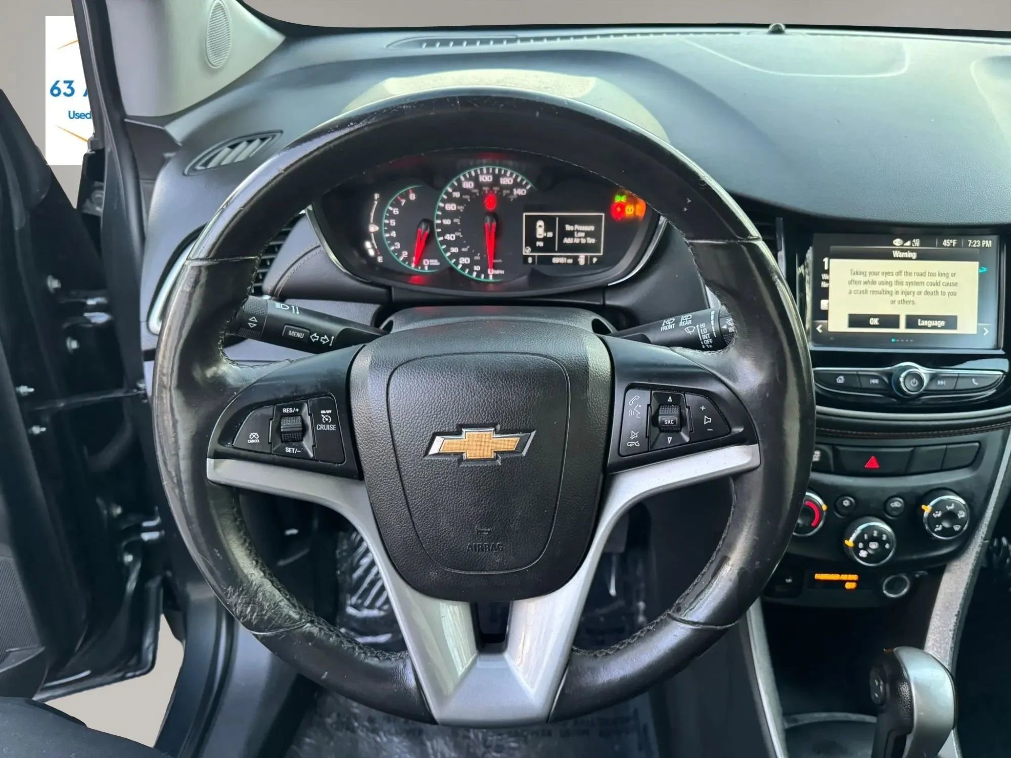 Used 2017 Chevrolet Trax LT w/ LT Convenience Package image 14