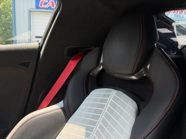 Used 2023 Chevrolet Corvette Stingray w/ 3LT RWD image 17
