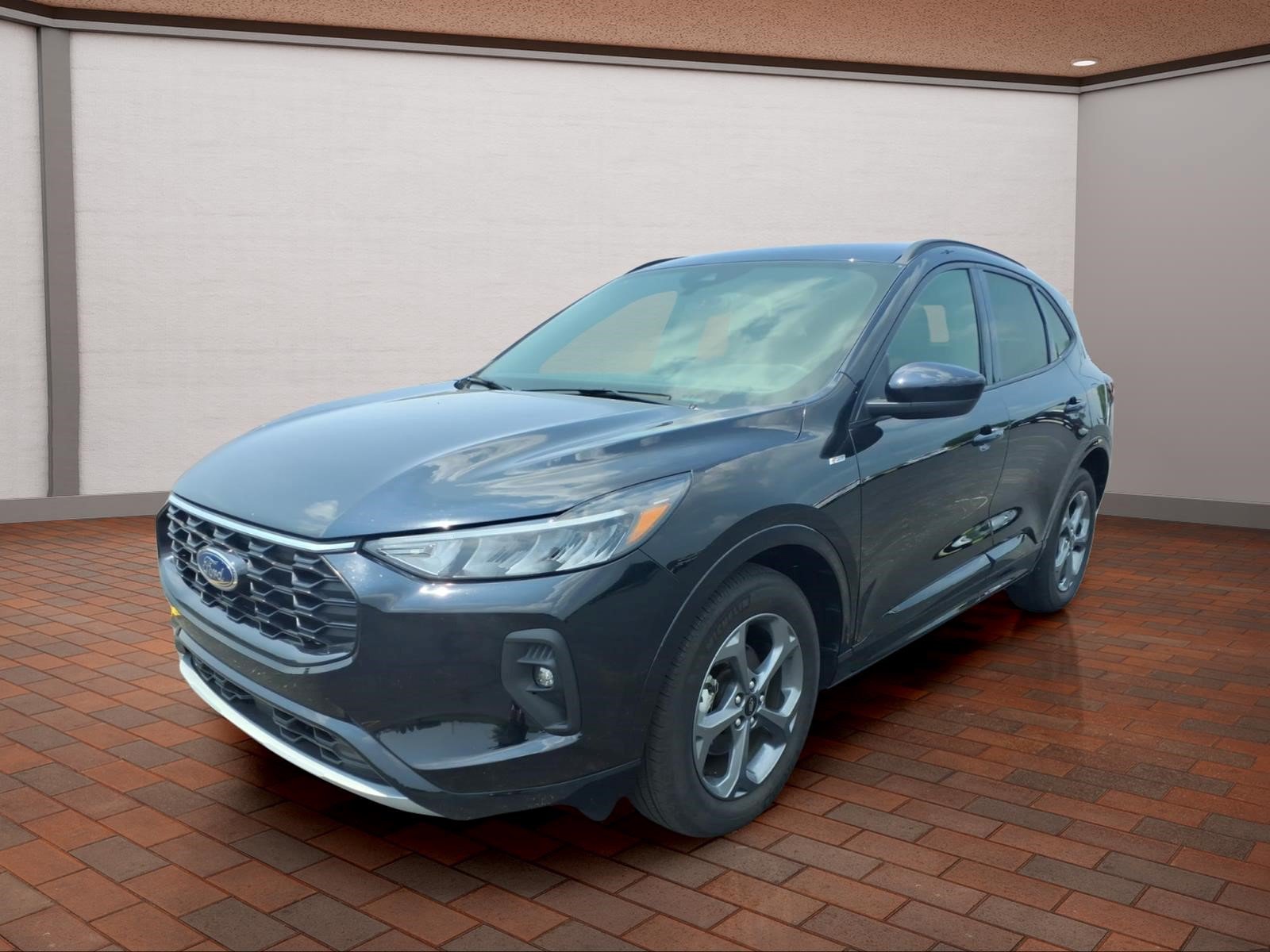Used 2023 Ford Escape ST-Line Select AWD/4WD image 4