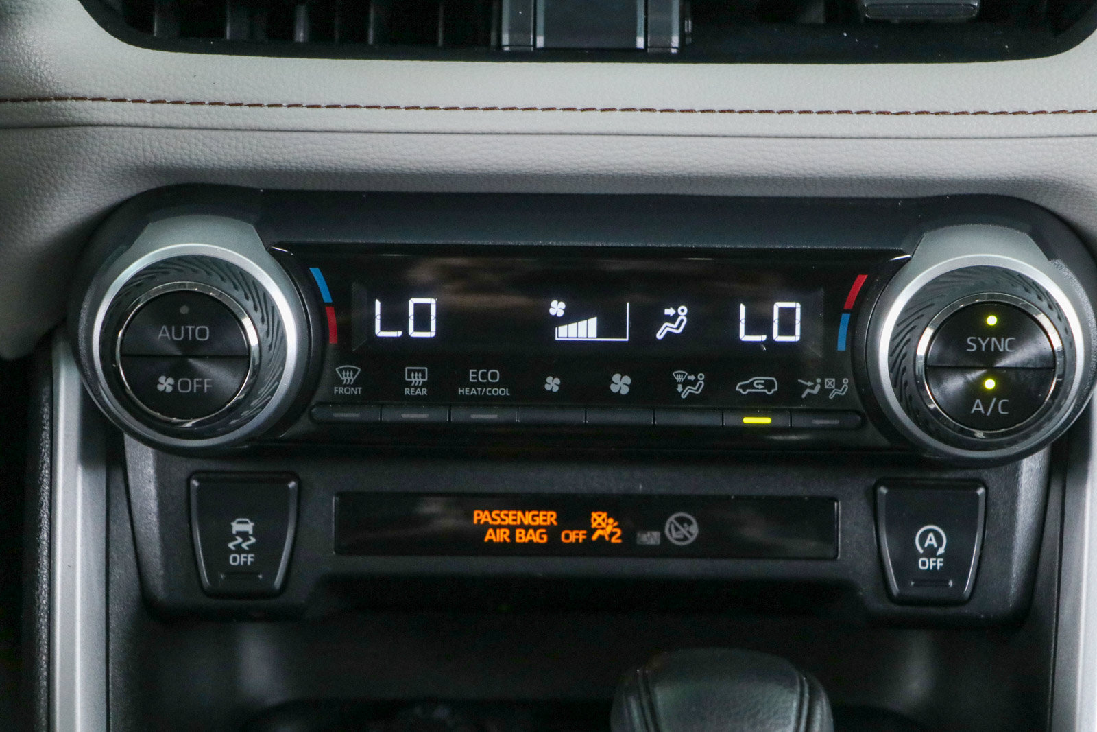Used 2022 Toyota RAV4 XLE FWD image 20