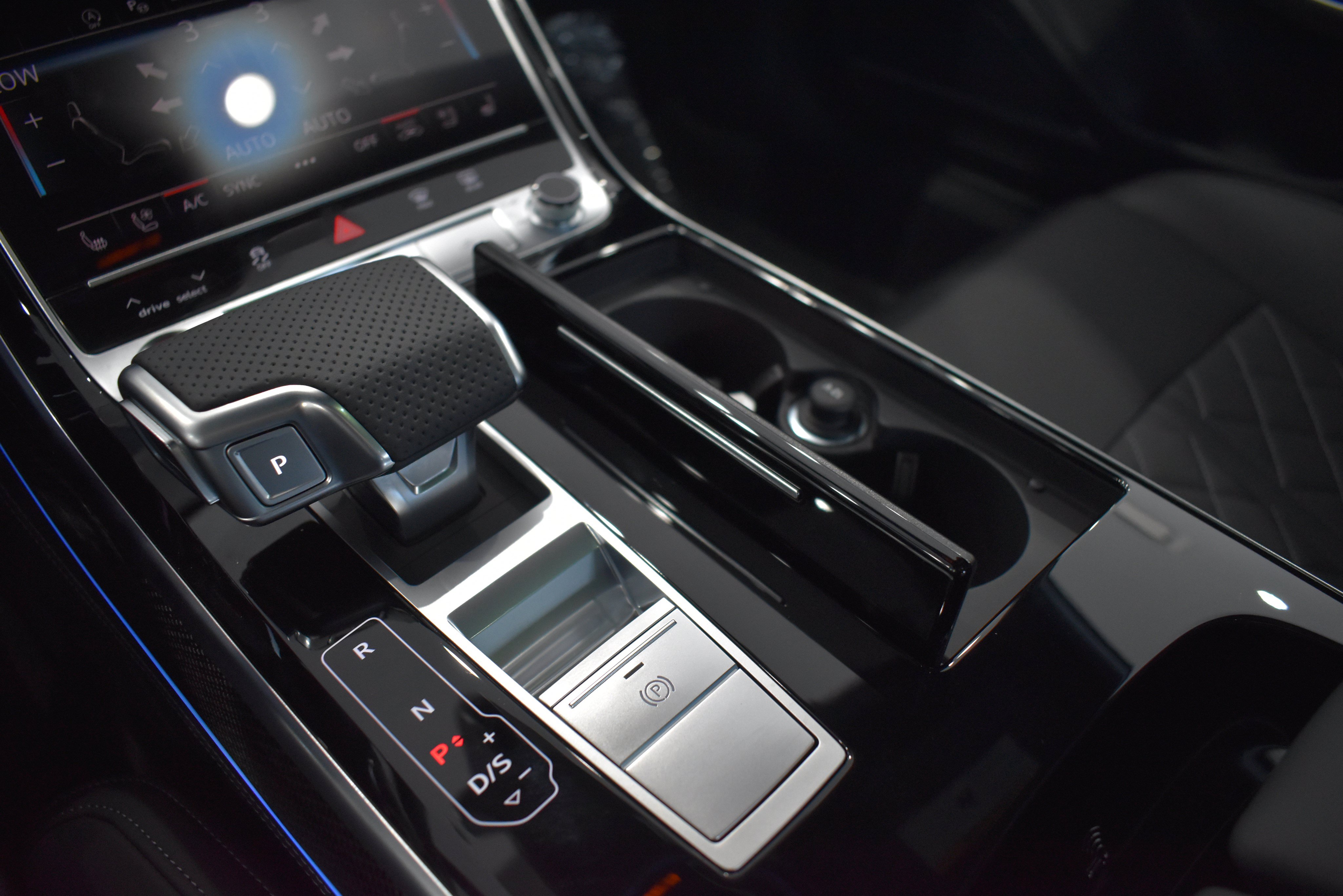 New 2027 Audi S8 AWD/4WD image 15