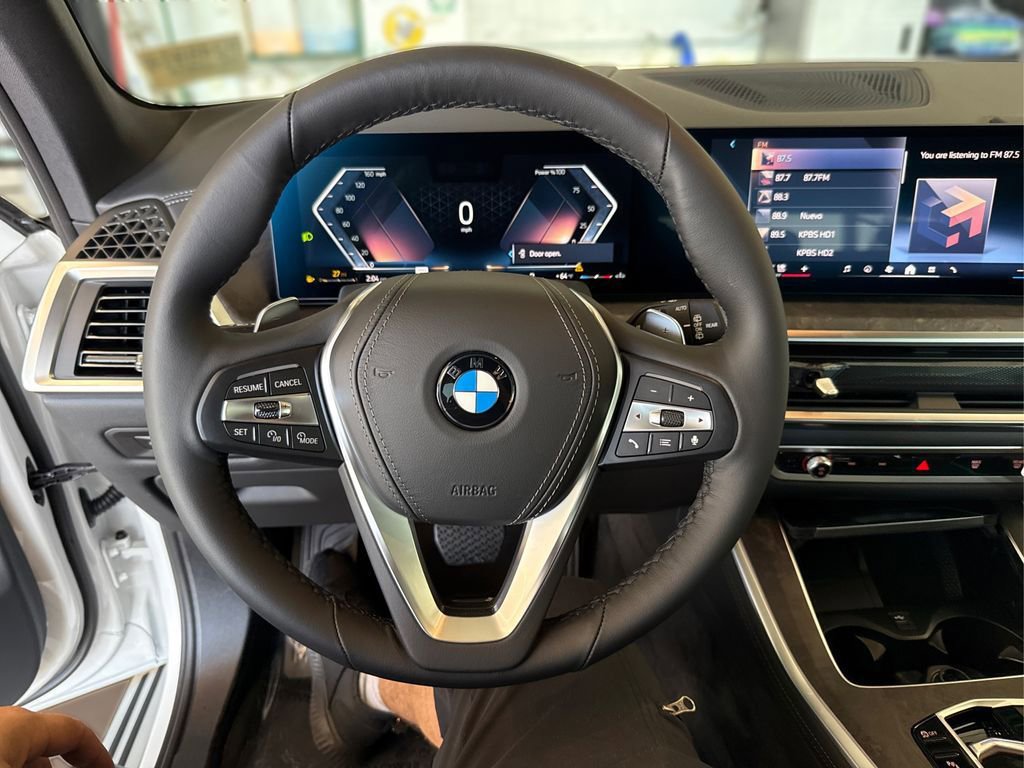 New 2026 BMW X5 sDrive40i image 23