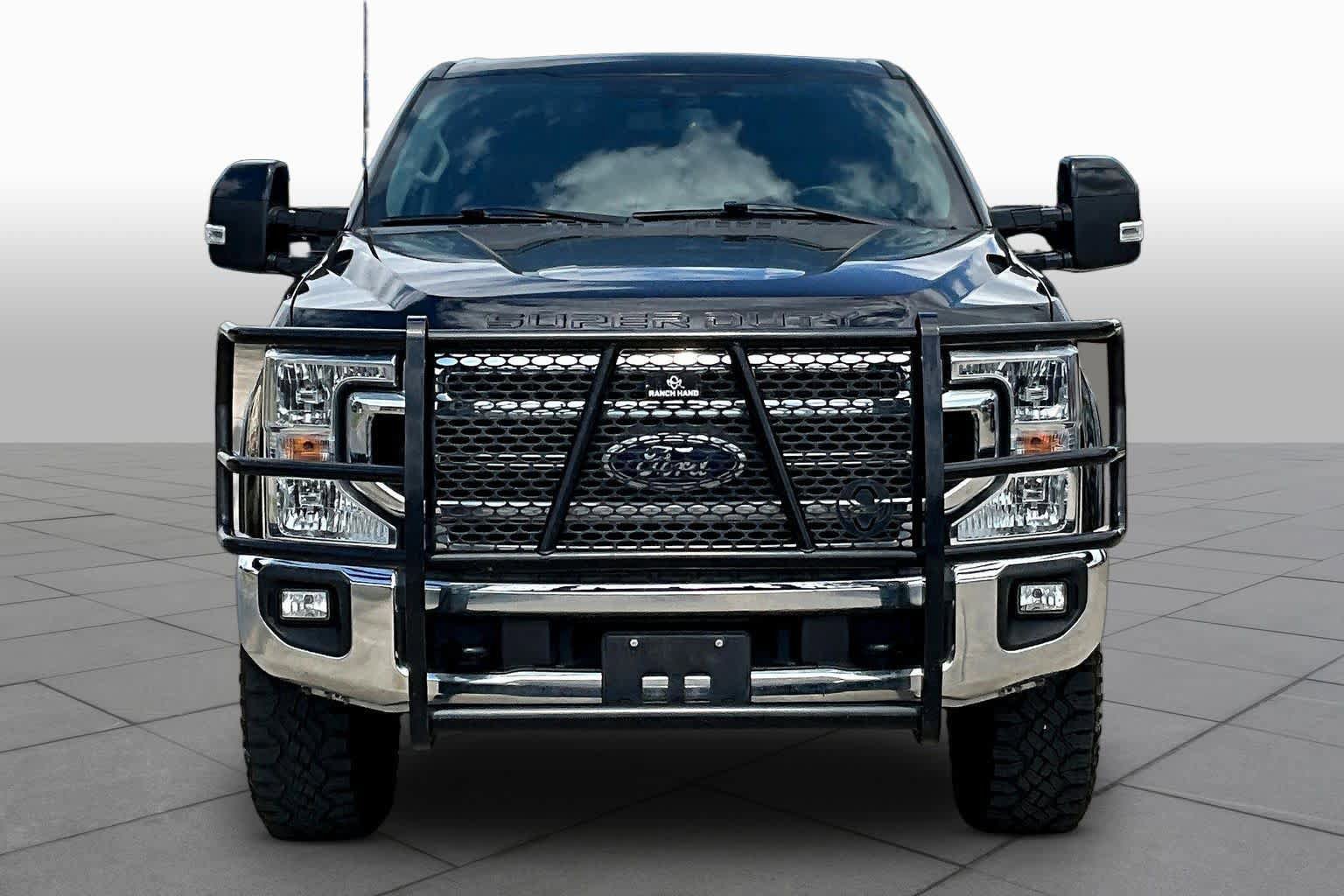 Used 2021 Ford F350 Lariat w/ Tremor Off-Road Package image 4