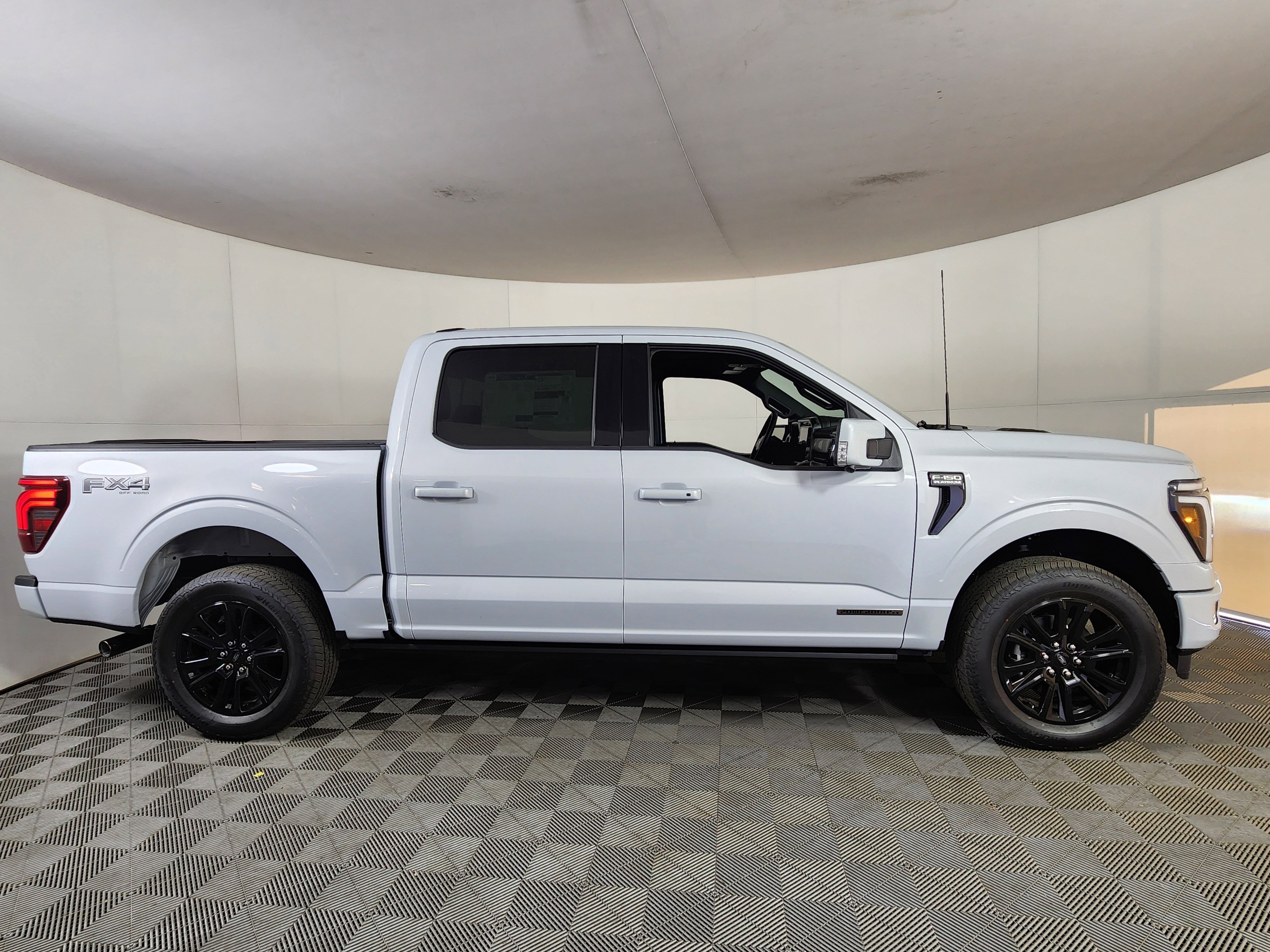 New 2025 Ford F150 Platinum w/ Equipment Group 702A High image 8