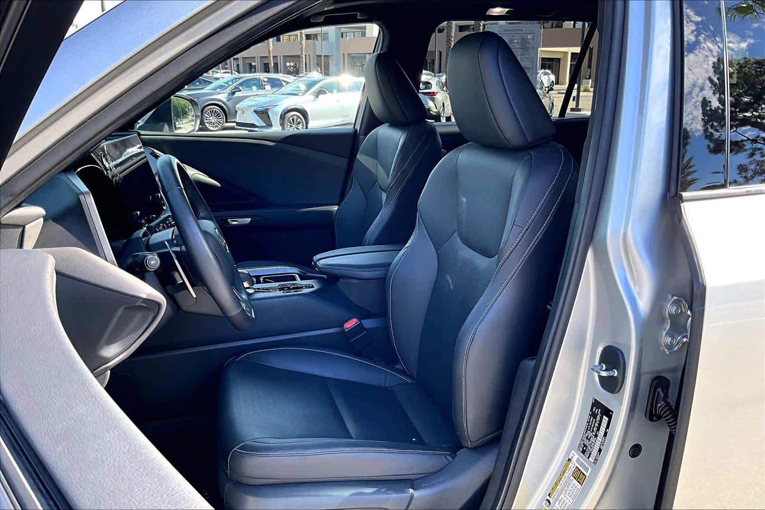 Certified 2024 Lexus TX 350 FWD w/ Captains Chair Package image 7