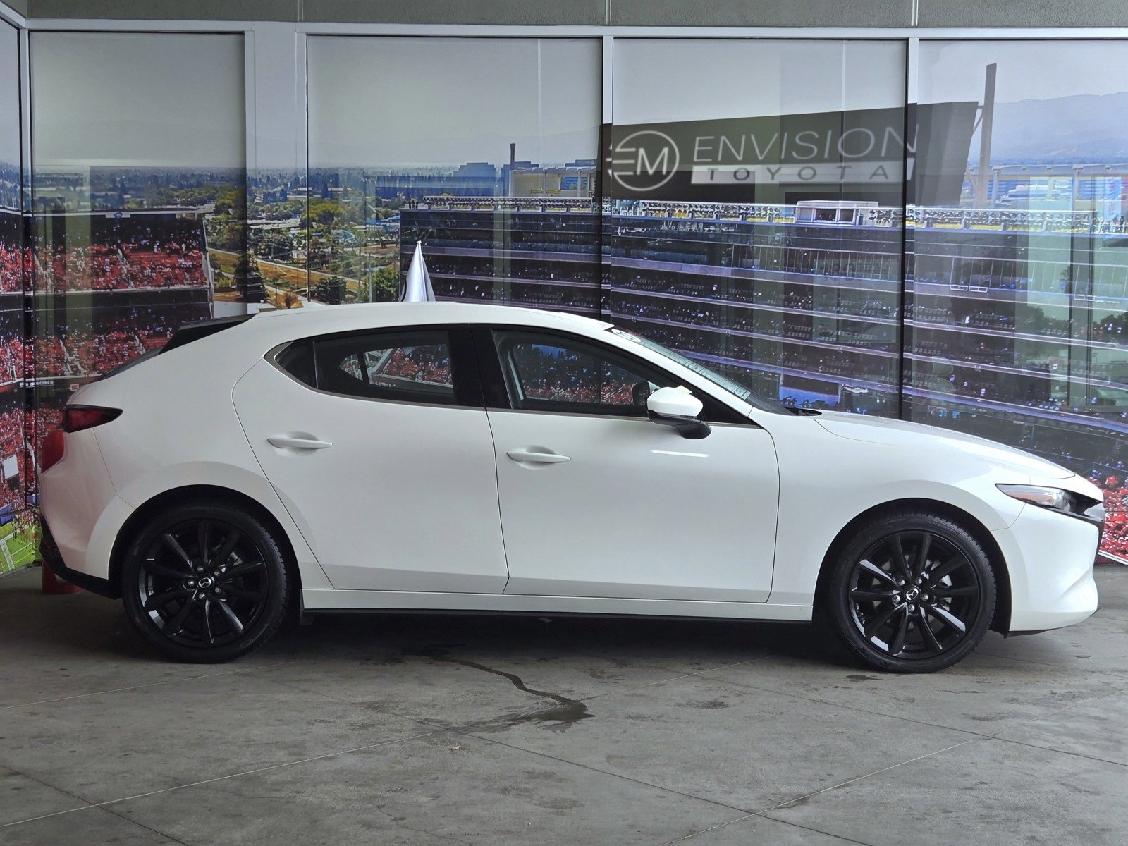 Used 2021 MAZDA MAZDA3 s image 4