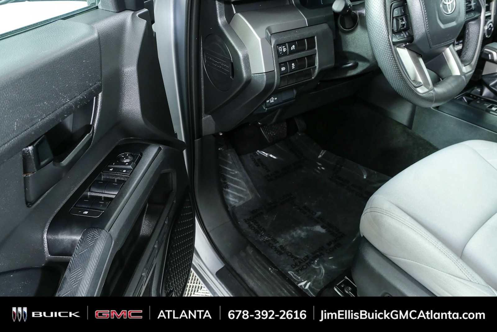 Used 2024 Toyota Tacoma SR5 AWD/4WD image 7