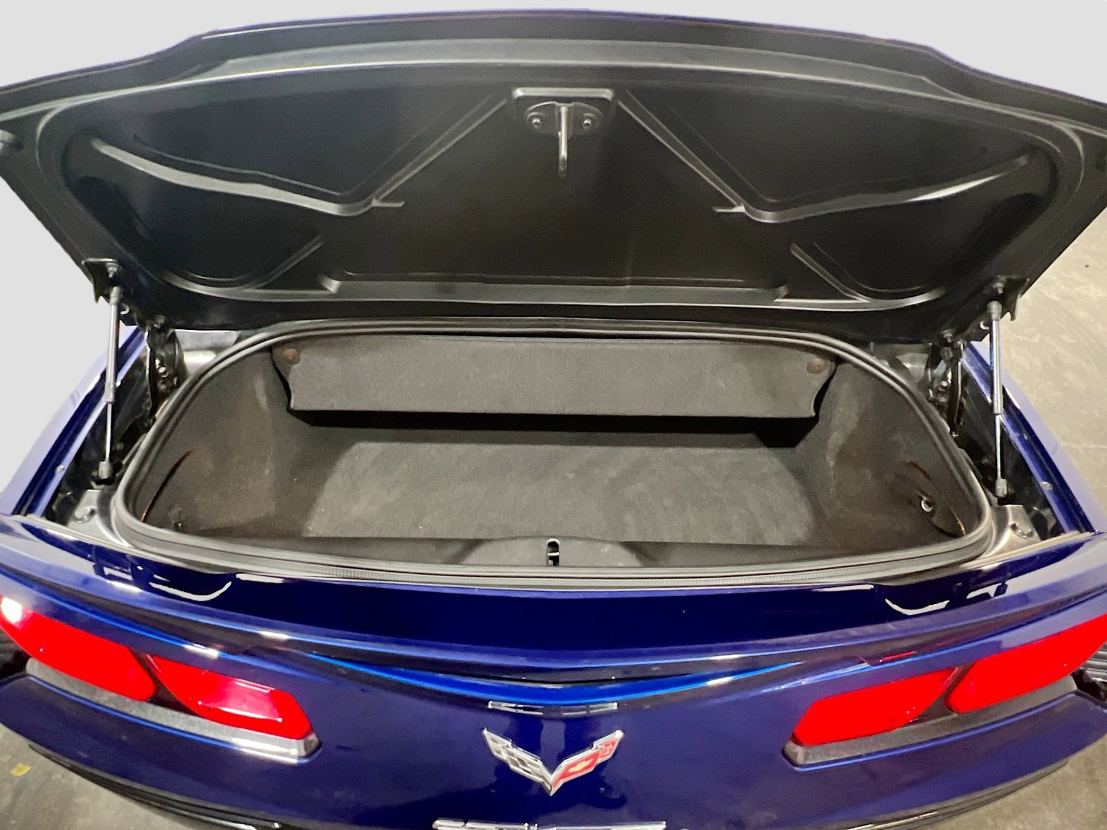 Used 2016 Chevrolet Corvette Stingray Convertible w/ 2LT Preferred Equipment Group RWD image 18