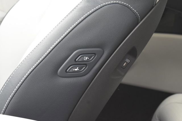 New 2026 Kia Carnival SX Prestige FWD image 33