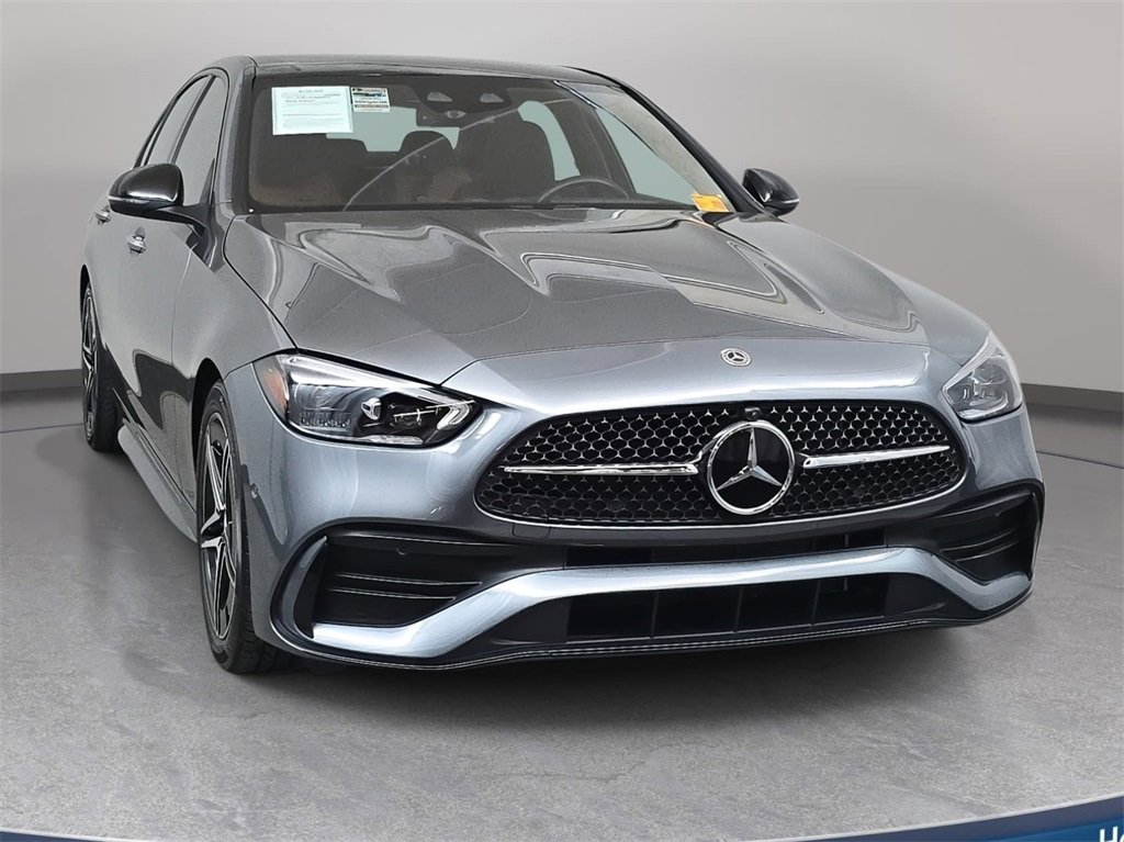 Used 2024 Mercedes-Benz C 300 4MATIC Sedan image 3