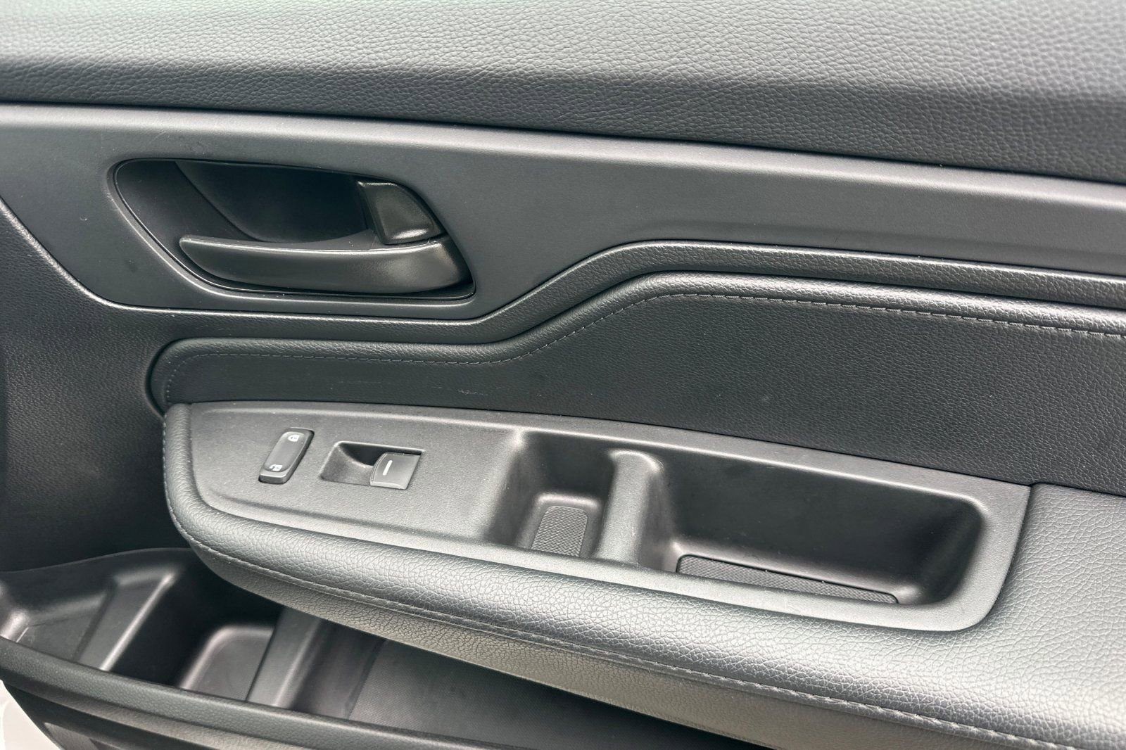 Used 2025 Honda Odyssey Sport-L image 21