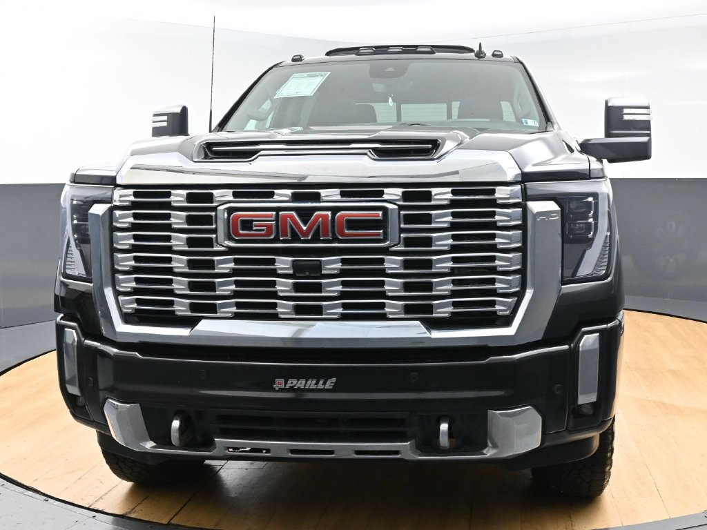 Used 2024 GMC Sierra 2500 Denali w/ Denali Reserve Package AWD/4WD image 4