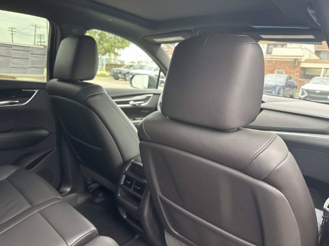 Used 2020 Cadillac XT5 Premium Luxury w/ LPO, Floor Liner Package AWD/4WD image 26