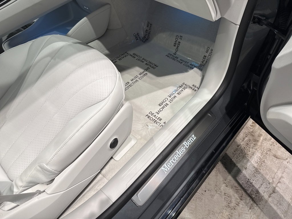 Used 2024 Mercedes-Benz EQE 350+ 4MATIC Sedan image 52