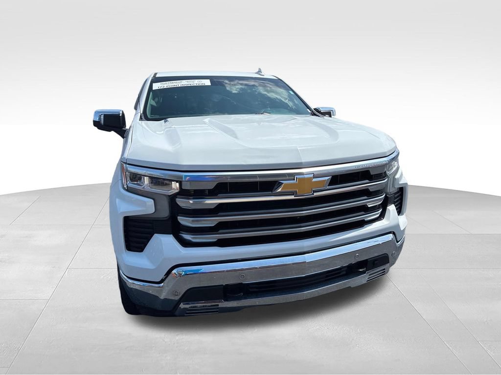 Used 2022 Chevrolet Silverado 1500 LTZ w/ LTZ Convenience Package II AWD/4WD image 8