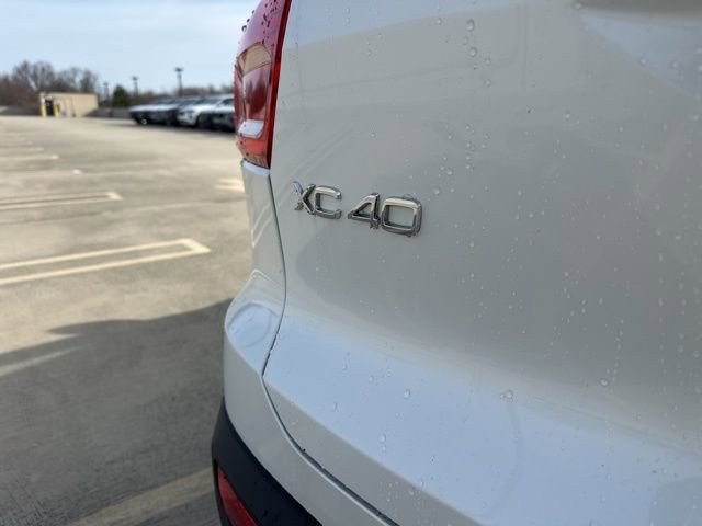 Used 2021 Volvo XC40 T5 R-Design w/ Climate Package image 36