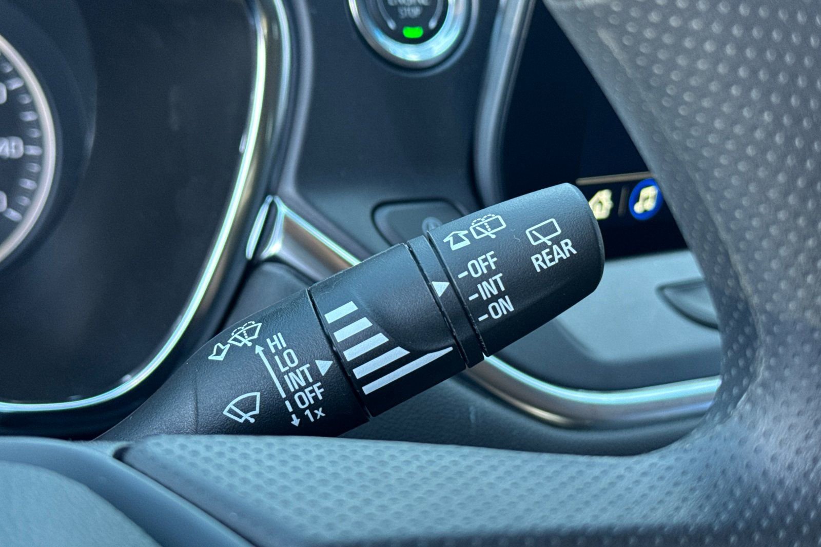 Used 2026 Chevrolet Blazer LT w/ Convenience Package image 38