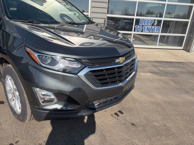 Used 2020 Chevrolet Equinox LT w/ Driver Convenience Package image 4