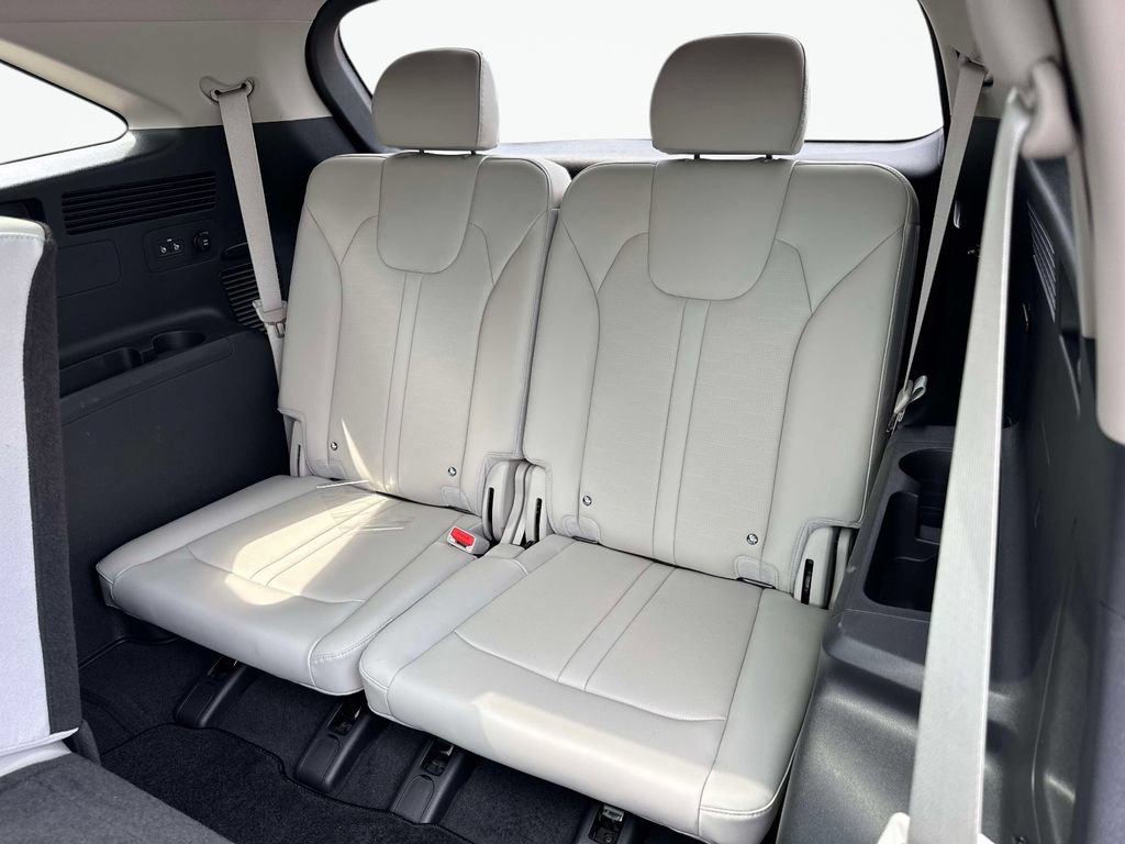 Certified 2026 Kia Sorento S w/ S Panoramic Sunroof Package AWD/4WD image 13
