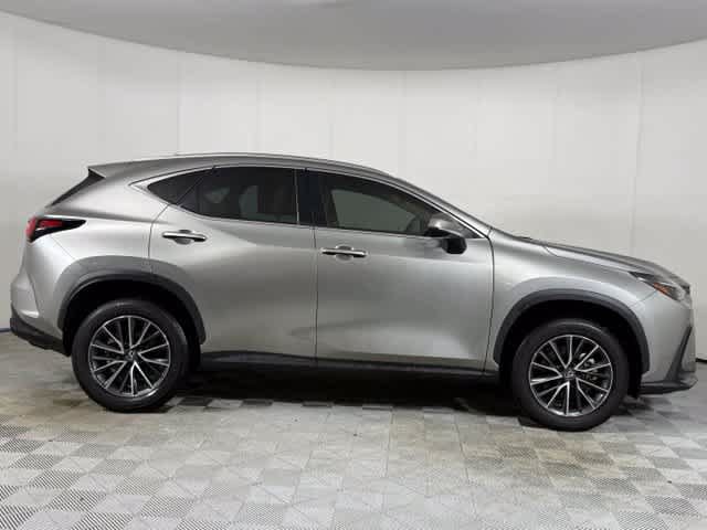Used 2024 Lexus NX 350h AWD image 10