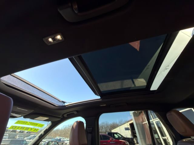 Used 2023 Lincoln Aviator Grand Touring w/ Equipment Group 301A image 18