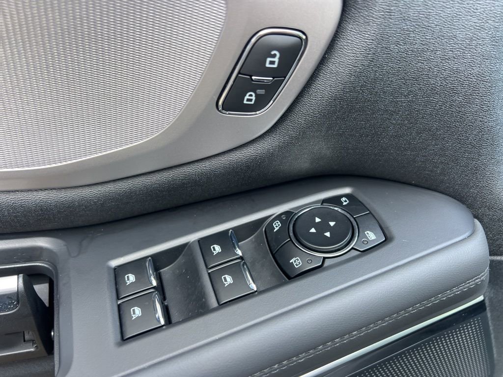 New 2026 Ford Expedition Active image 18