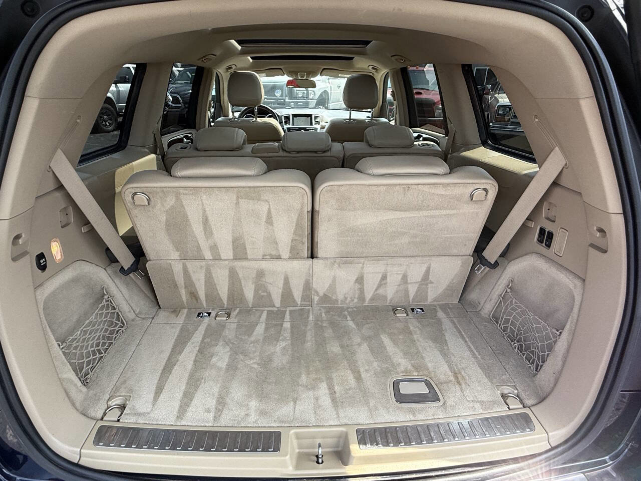 Used 2014 Mercedes-Benz GL 350 BlueTEC 4MATIC image 24