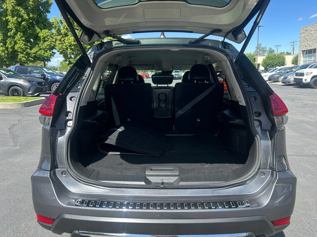 Used 2018 Nissan Rogue SL AWD/4WD image 17