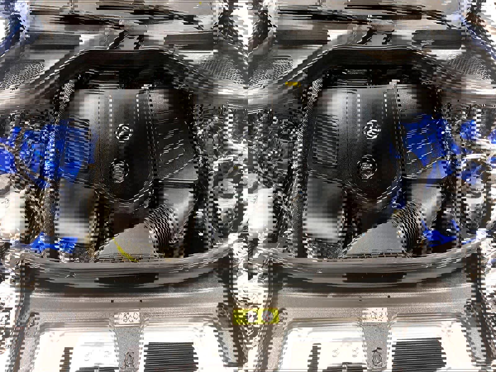 Used 2025 Mercedes-Benz GLC 300 4MATIC image 29