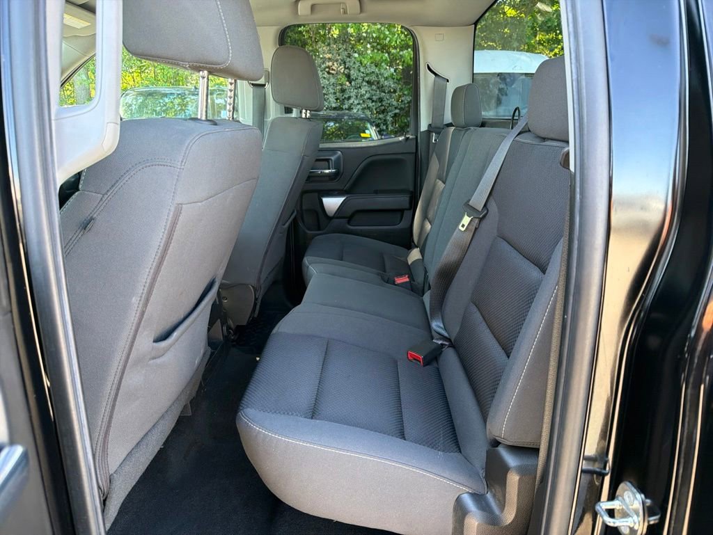 Used 2018 Chevrolet Silverado 1500 LT AWD/4WD image 21