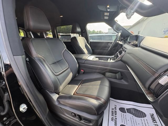 Used 2025 Nissan Armada SL w/ Captain's Chari Seat Package AWD/4WD image 30