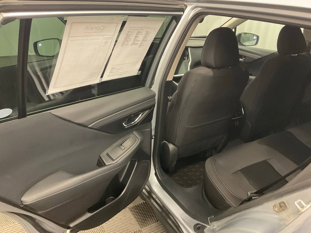 Used 2023 Subaru Outback Premium image 31