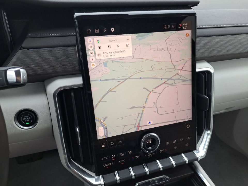 Used 2024 GMC Acadia Denali w/ Super Cruise Package FWD image 29