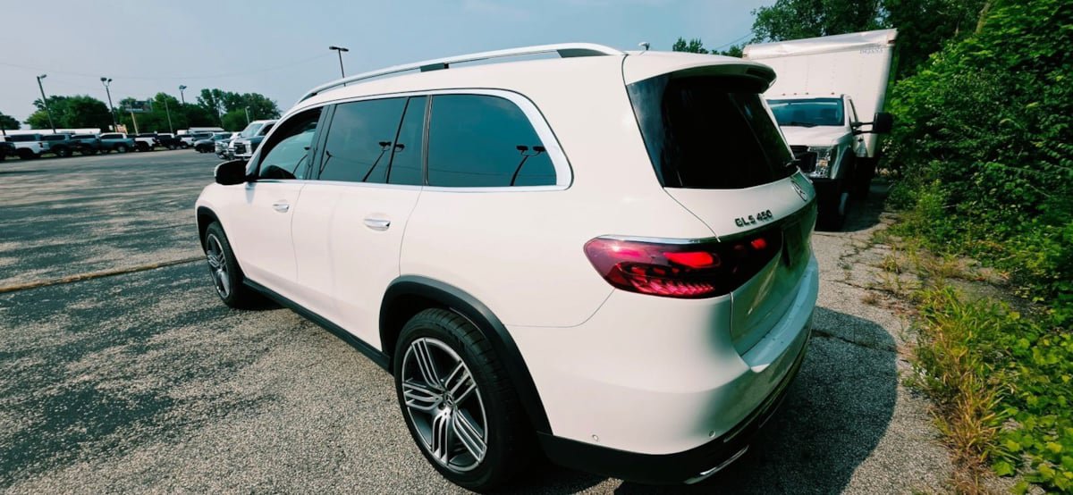 Used 2024 Mercedes-Benz GLS 450 4MATIC image 5